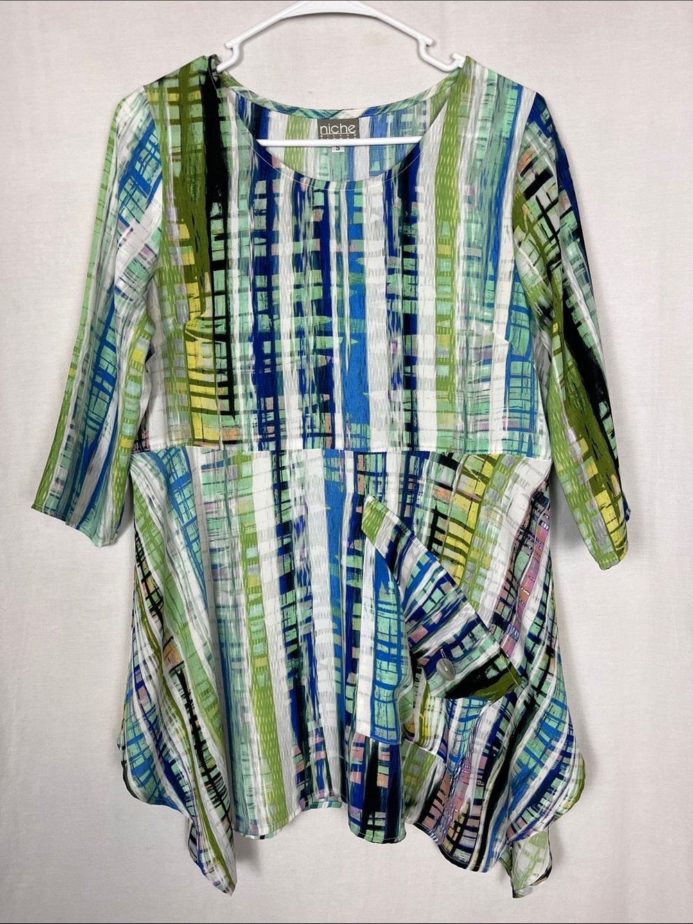Niche Nilgun Derman Green and Blue Skyline Geometric Sheer Tunic Blouse